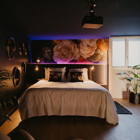 L'Alcove Clisson-Love Room- Gite Romantique-Spa ภายนอก รูปภาพ